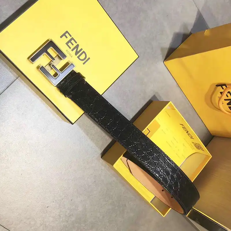 F**di s belte 19xf0052