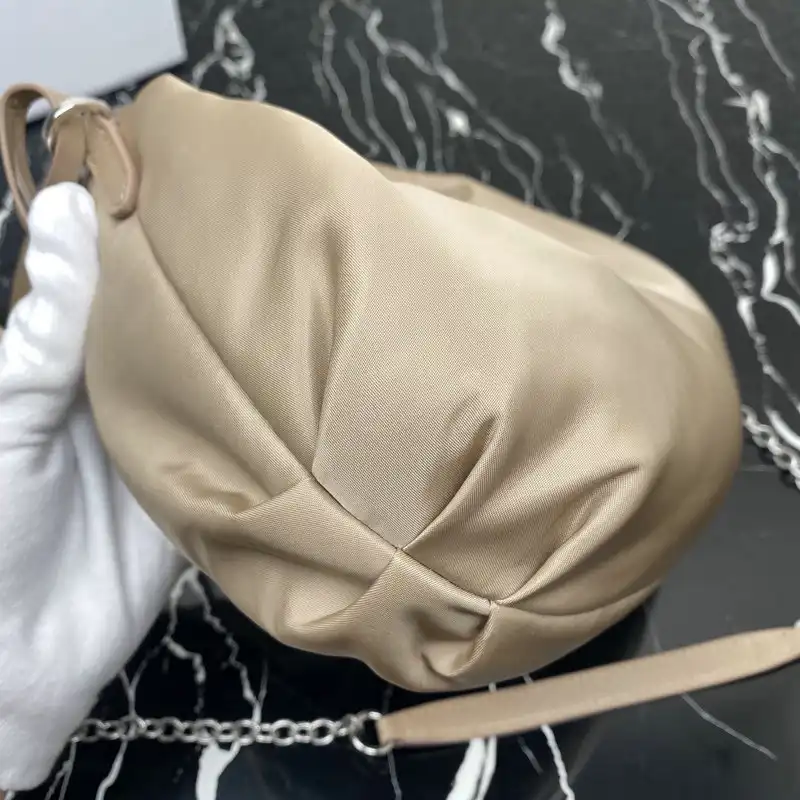 Pra*a bags 206b570031