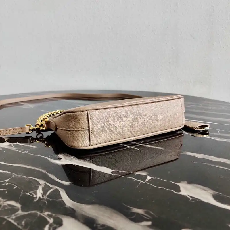 Pra*a bags 206fy0040