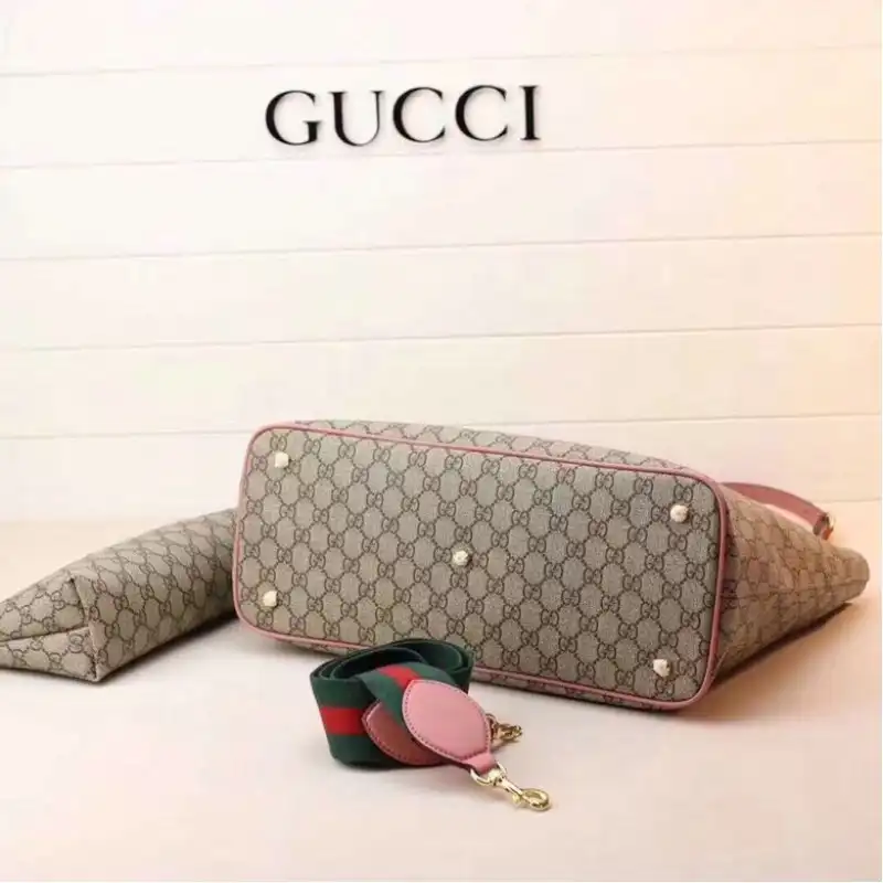 G*u*i bags 20b570213
