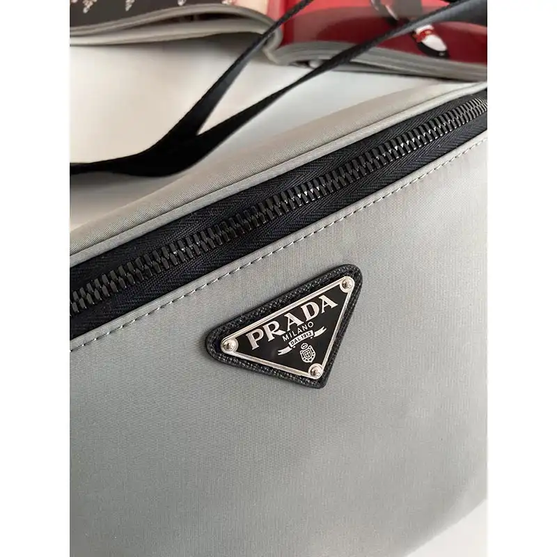 Pra*a bags 2107ya0016