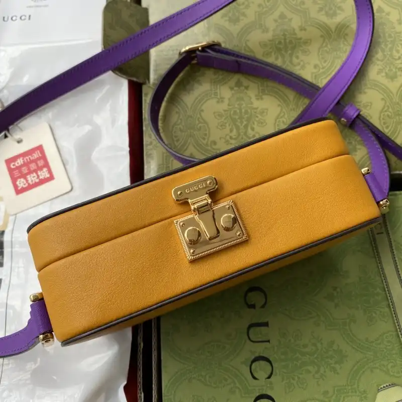 G*u*i s bags 2108ya0098