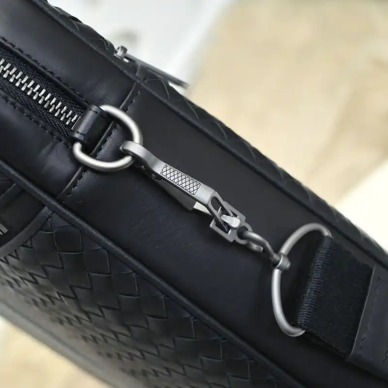 bo*te*ga Ve*ne*ta bags 2111yz0011