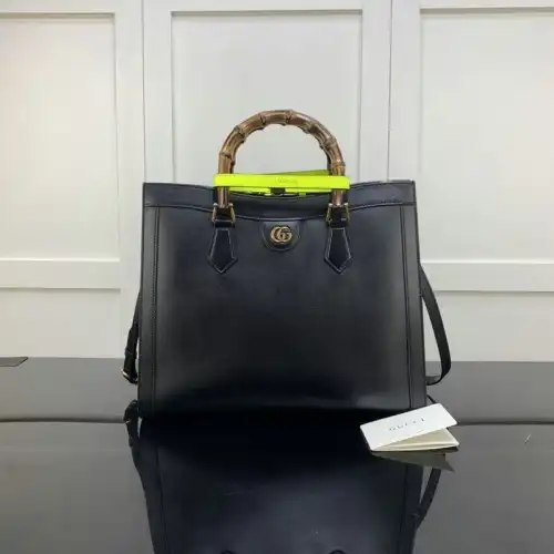 G*u*i bag 2112ya0102