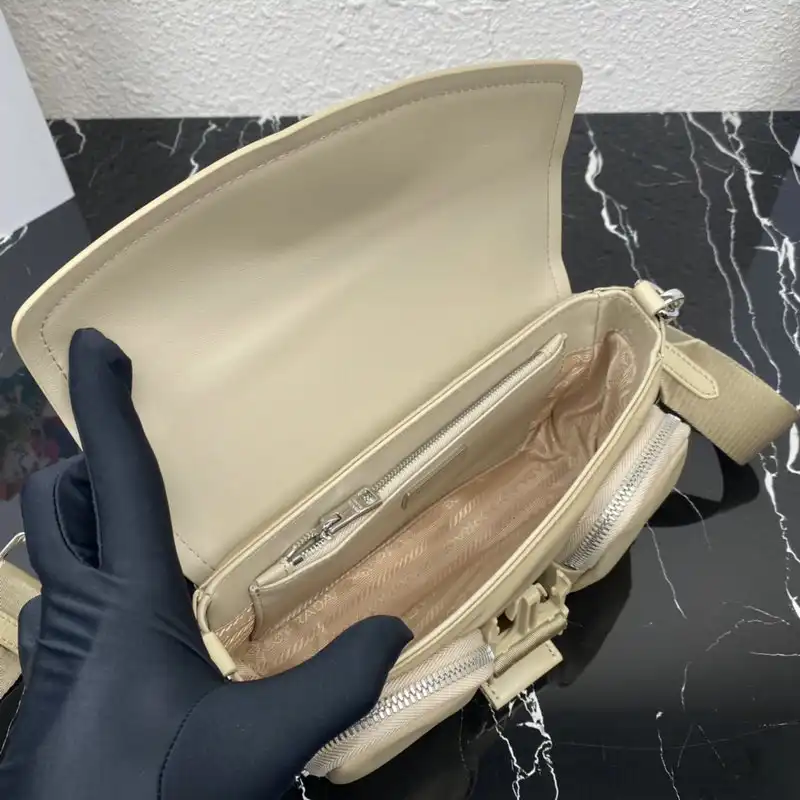 Pra*a bag 2201dj0010