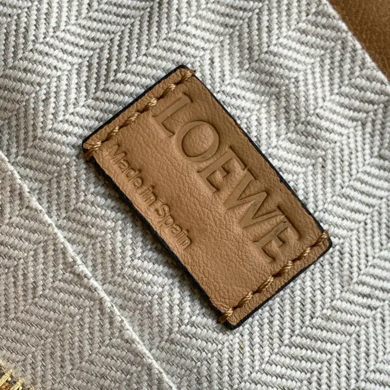 L0ew* bag 2209sw0001