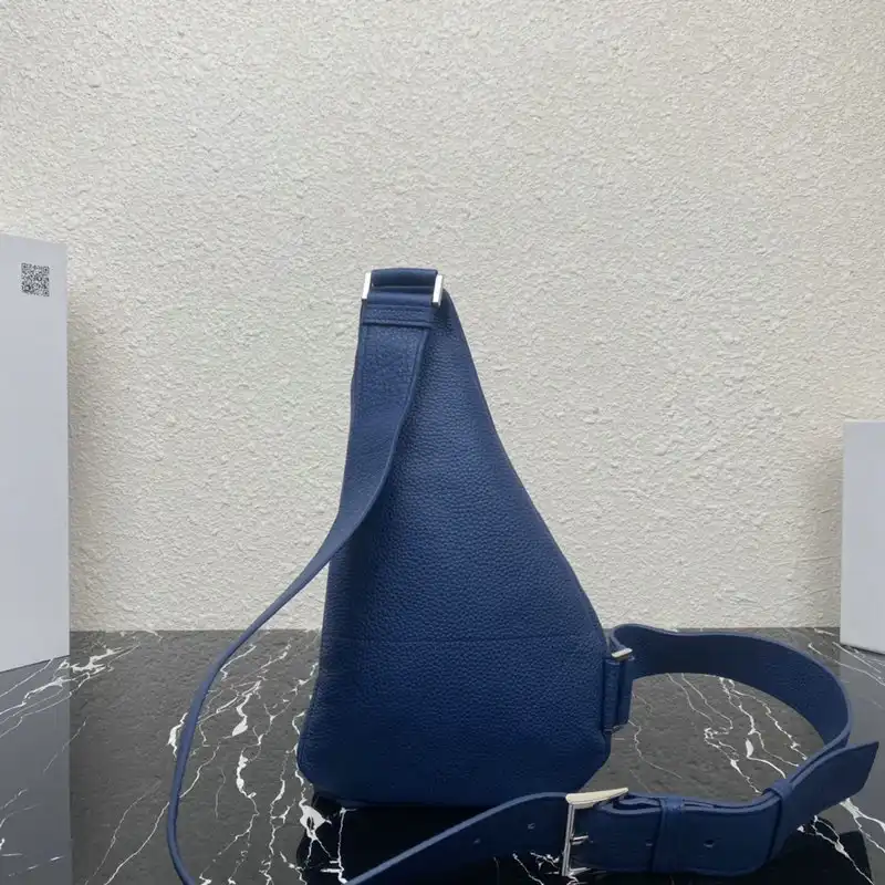 Pra*a bag 2209yz0048