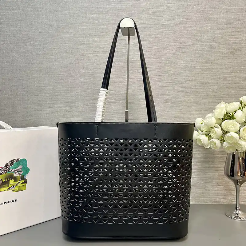 Pra*a bags 2406ya0168