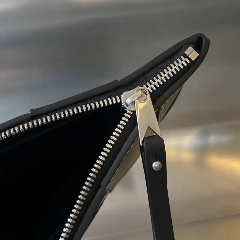 bo*te*ga Ve*ne*ta bags 2409sf0081