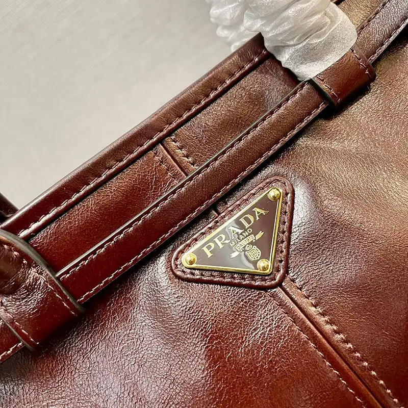 Pra*a bags 2409ya0003