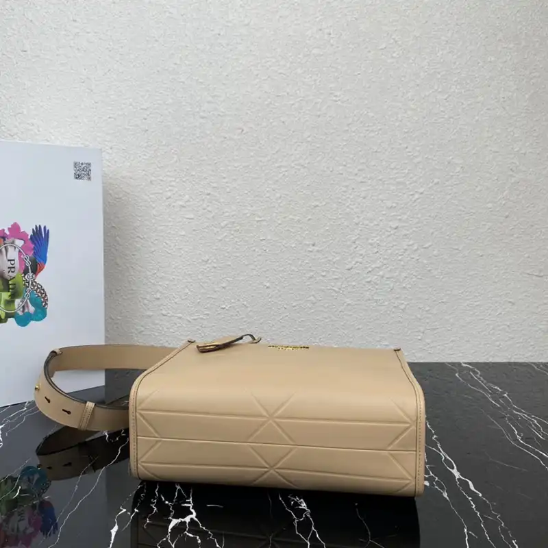 Pra*a bags 2410ya0105