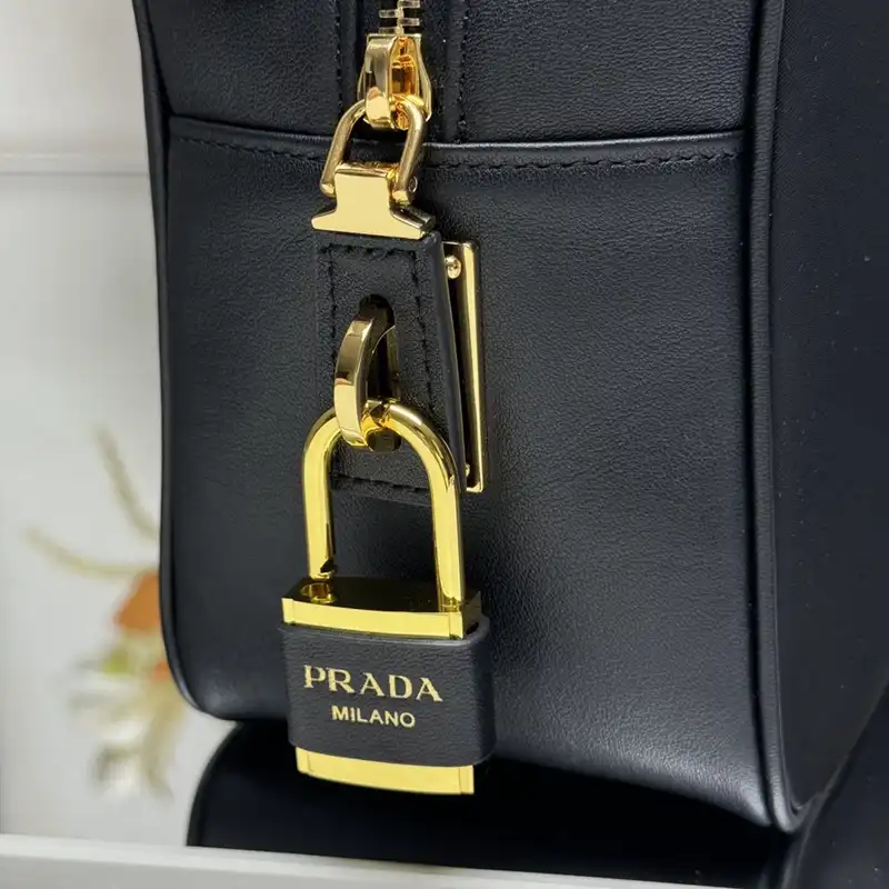 Pra*a bags 2411ya0105