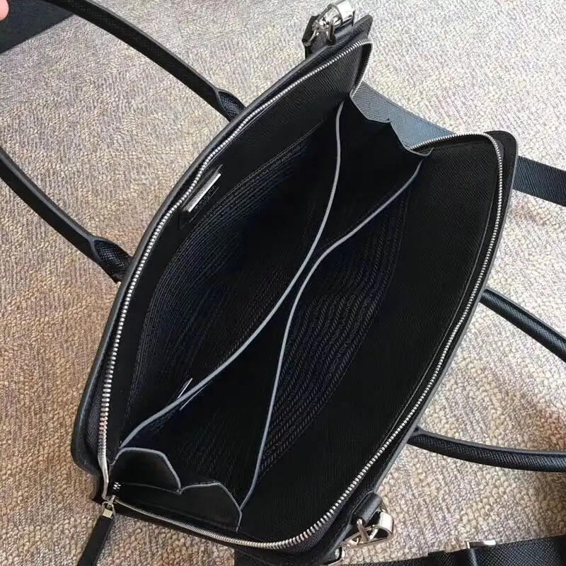 Pra*a bags 2012sh0070