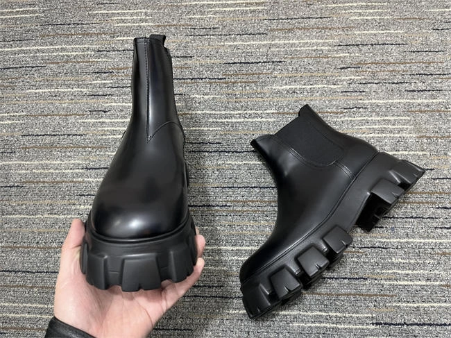 Pra*a boot highquality 3245