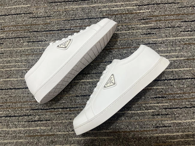 Pra*a leather sneaker fashionable 3312
