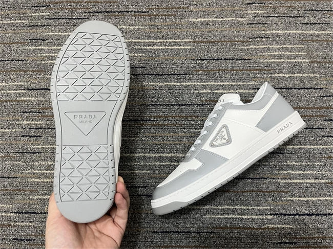 sophisticated Pra*a leather sneaker 3313